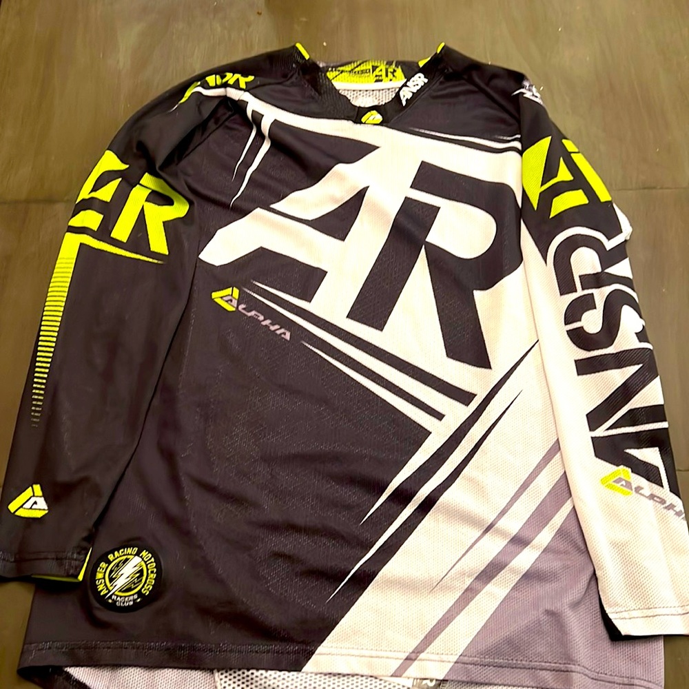 Answer alpha jersey. Ansr